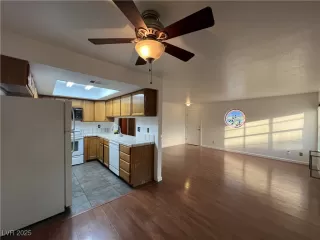 Photo #3: 2704700 Listing 