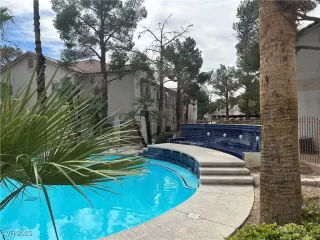 Photo #2: 2704722 Listing 