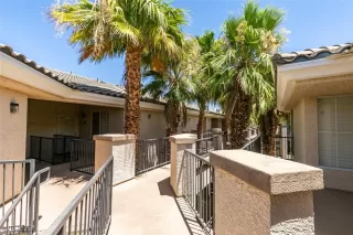 Photo #4: 2704725 Listing 