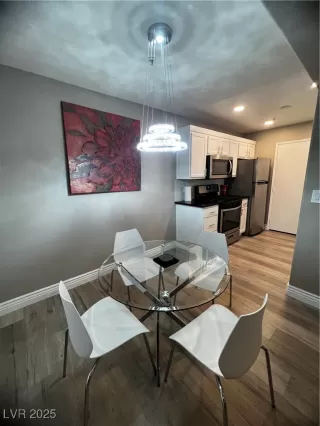 Photo #5: 2704745 Listing 