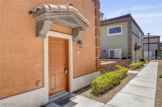 Photo #6: 2704799 Listing 