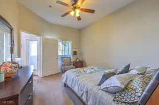 Photo #6: 2704805 Listing