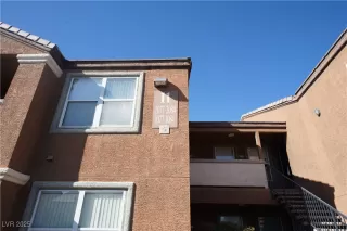 Photo #1: 2704839 Listing 