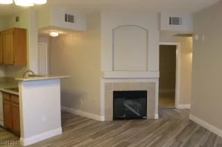 Photo #6: 2704842 Listing