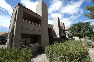 Photo #1: 2704845 Listing 