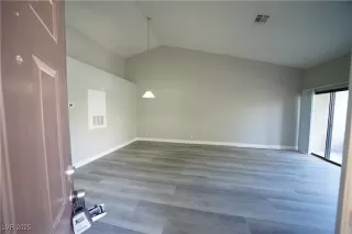 Photo #4: 2704845 Listing 