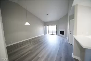 Photo #6: 2704845 Listing 