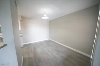 Photo #5: 2704846 Listing 