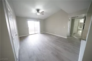 Photo #6: 2704846 Listing 