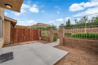 Photo #1: 2704859 Listing 