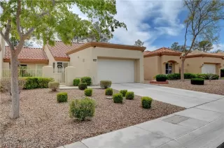 Photo #2: 2704881 Listing