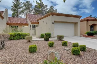 Photo #3: 2704881 Listing