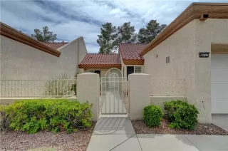 Photo #4: 2704881 Listing