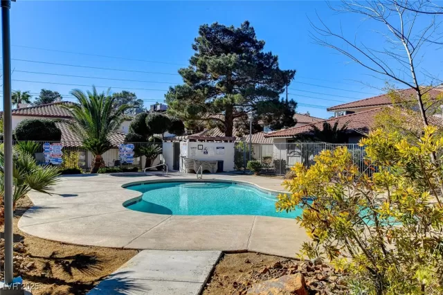 MLS: 2704899 Condo For Sale