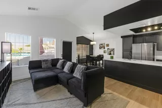 Photo #1: 2704911 Listing