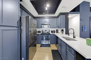 Photo #3: 2704911 Listing