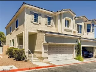 Photo #2: 2704949 Listing 
