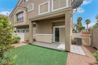 Photo #3: 2704950 Listing