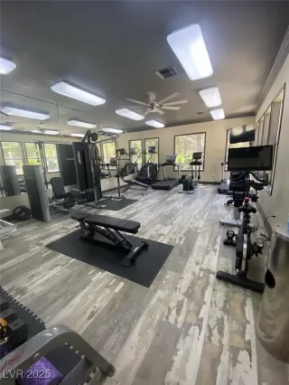 Photo #5: 2704952 Listing 