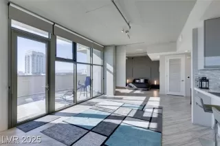 Photo #5: 2704956 Listing 