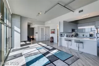 Photo #6: 2704956 Listing 