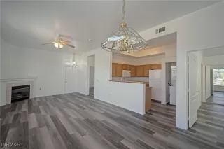 Photo #3: 2704971 Listing 