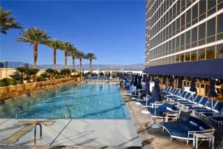 Photo #1: 2705003 Listing