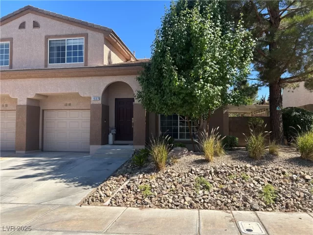 MLS: 2705029 Condo For Sale