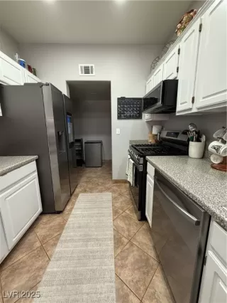 Photo #6: 2705029 Listing 