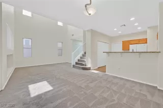 Photo #5: 2705036 Listing 