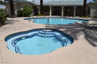 Photo #1: 2705059 Listing 