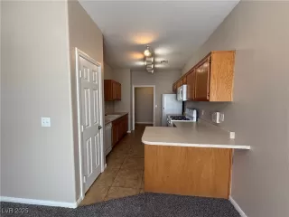 Photo #3: 2705066 Listing 