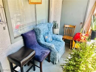 Photo #4: 2705071 Listing 