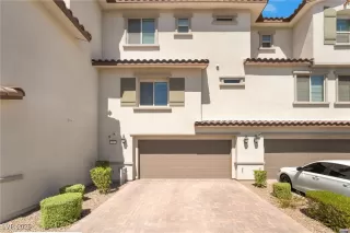 Photo #1: 2705084 Listing 