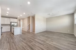 Photo #3: 2705084 Listing 