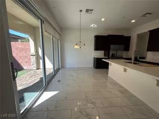 Photo #4: 2705099 Listing 