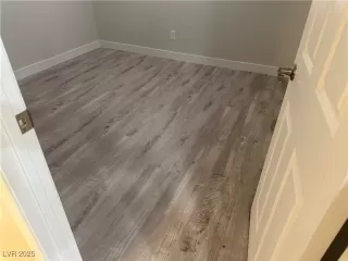 Photo #5: 2705110 Listing 