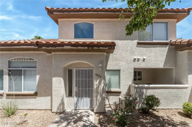 MLS: 2705111 Condo For Sale