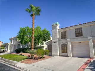 Photo #2: 2705126 Listing 