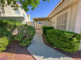 Photo #3: 2705126 Listing 