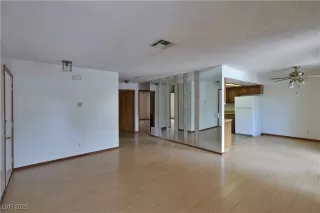 Photo #2: 2705139 Listing