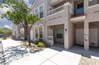 Photo #2: 2705151 Listing 