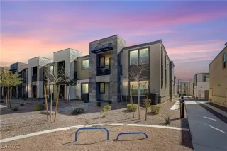 Photo #3: 2705182 Listing 