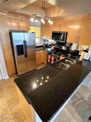 Photo #2: 2705197 Listing 