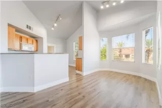 Photo #6: 2705203 Listing 