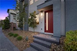 Photo #2: 2705214 Listing