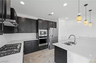 Photo #4: 2705214 Listing