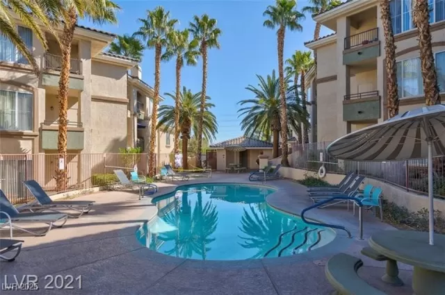 MLS: 2705217 Condo For Sale