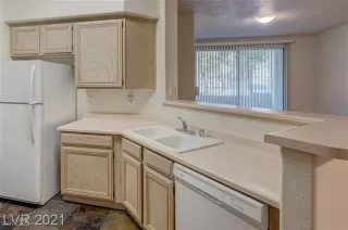 Photo #5: 2705217 Listing 