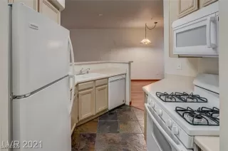 Photo #6: 2705217 Listing 